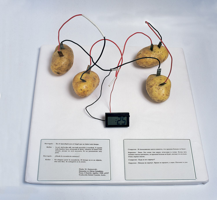 Victor Grippo. Tiempo, 1991.